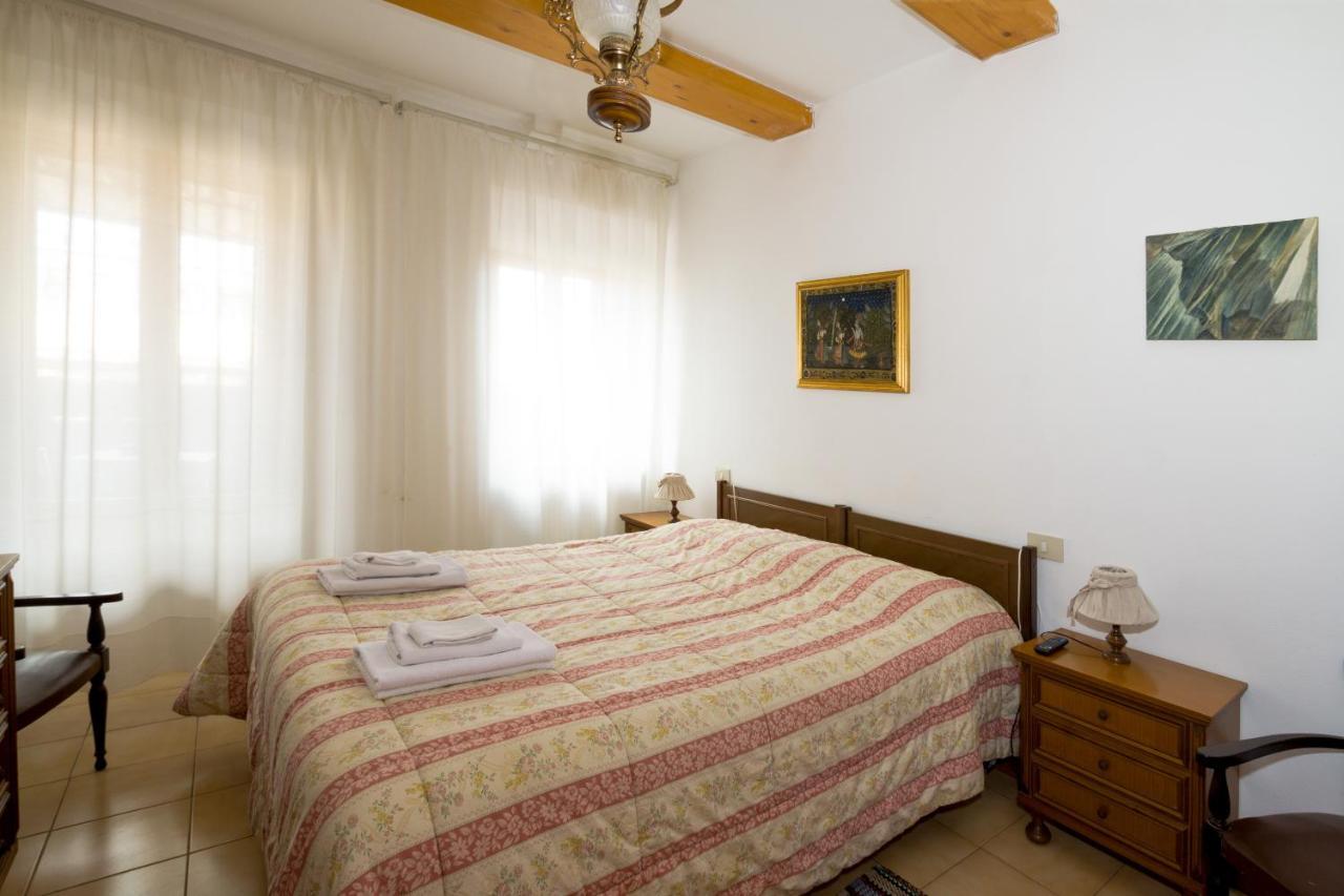Cheap Apartment In The Old Village Colle di Val d'Elsa Buitenkant foto