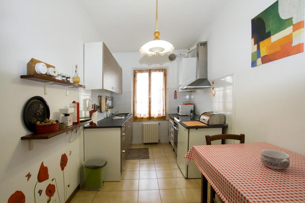 Cheap Apartment In The Old Village Colle di Val d'Elsa Buitenkant foto